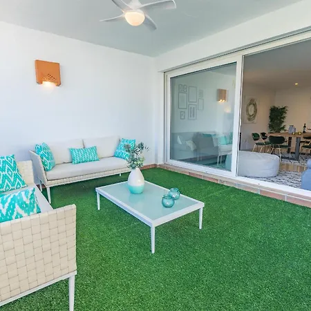 Las Cañas Beachfront Haven