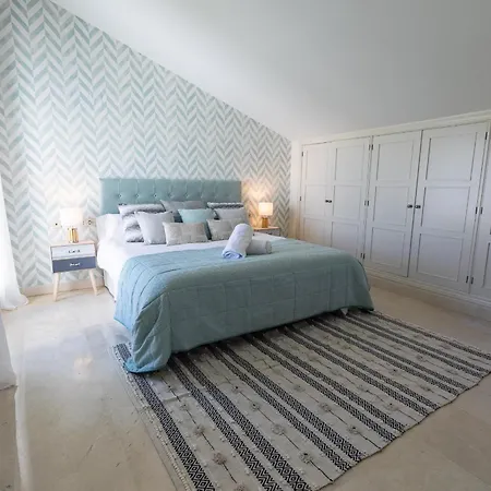 Apartamento Las Cañas Beachfront Haven Marbella