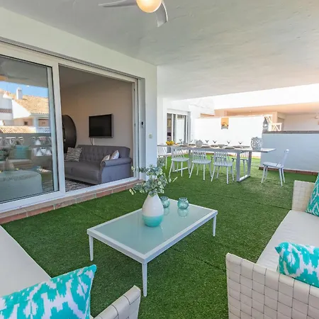 Apartamento Las Cañas Beachfront Haven Marbella